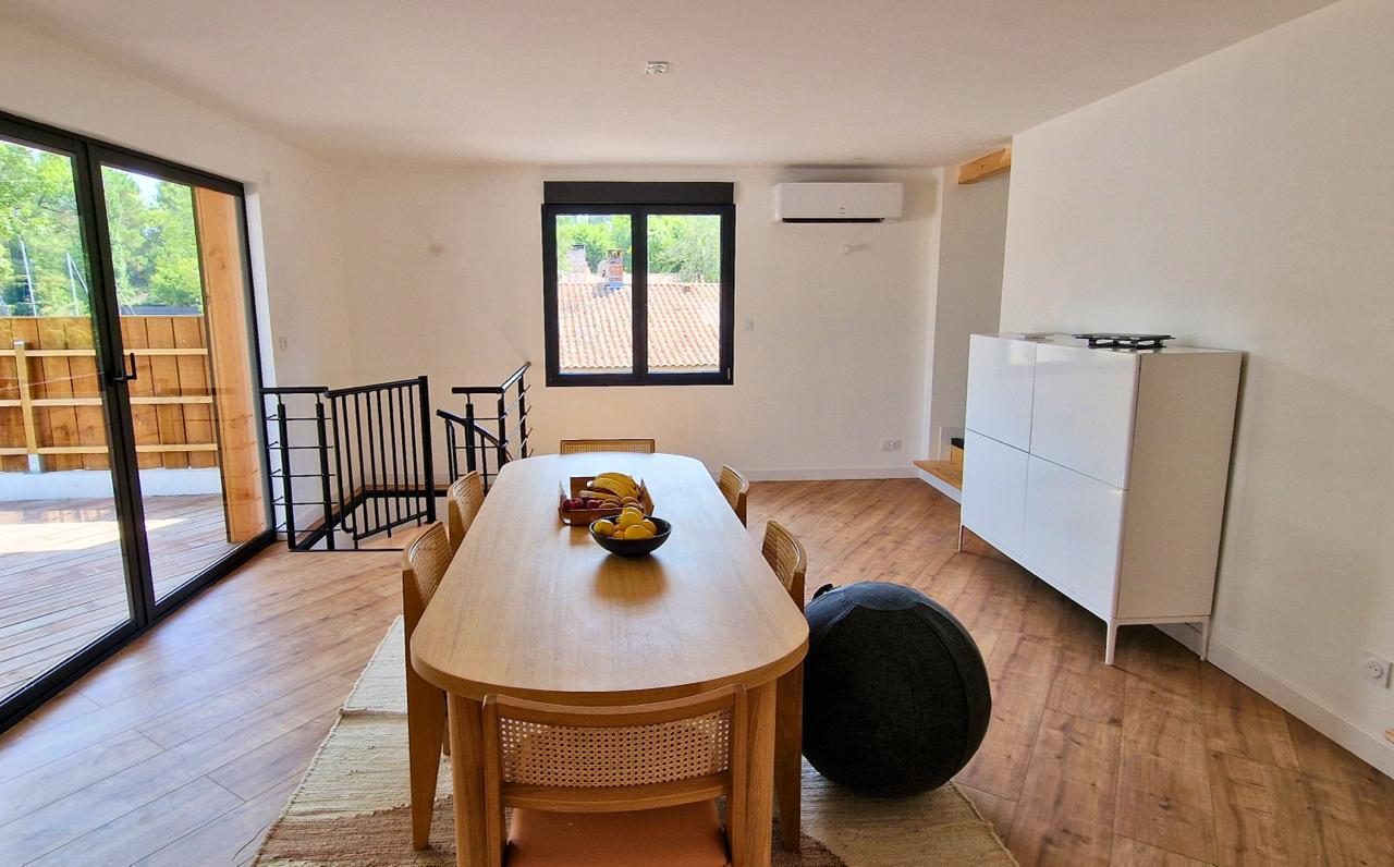 Grande terrasse en bois